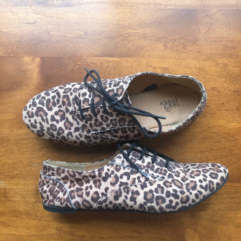 Leopard print lace up flats | black poppy